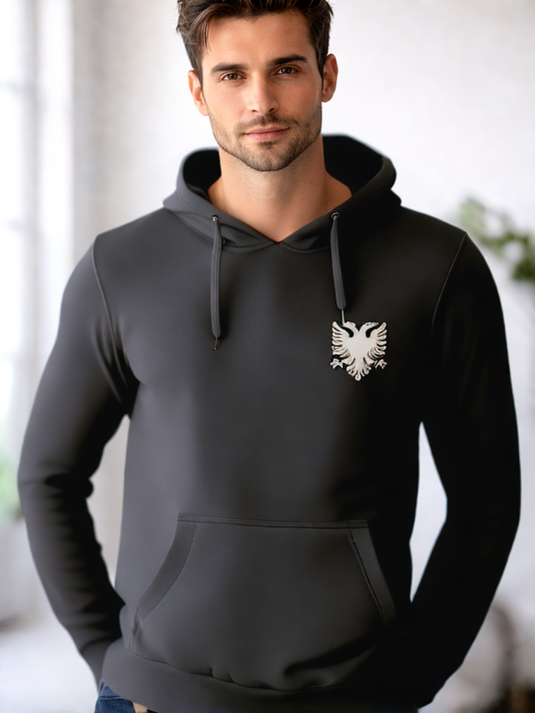 Hoodie Albanien Adler Vorder- und Rueckseite